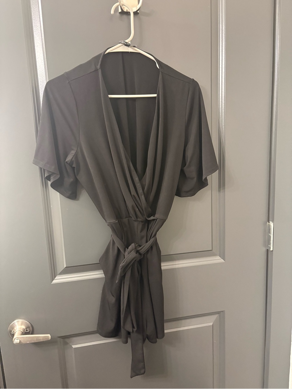 Express Black Short-Sleeve Wrap Robe with Tie Waist